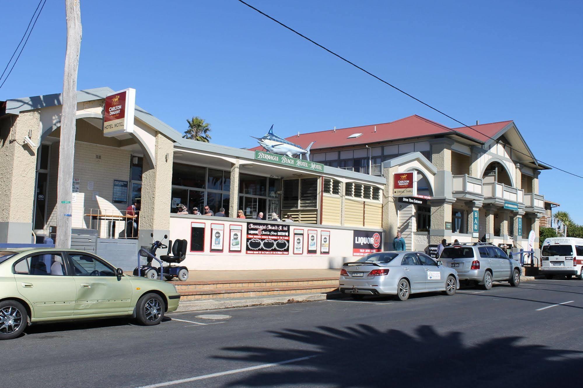 Bermagui Beach Hotel Exterior photo